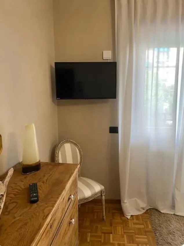 Apartment Florence Fevira Airport